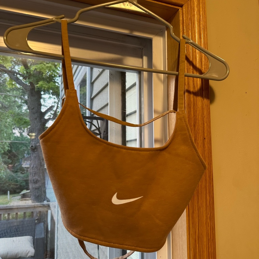vintage nike top! open back, super cute!